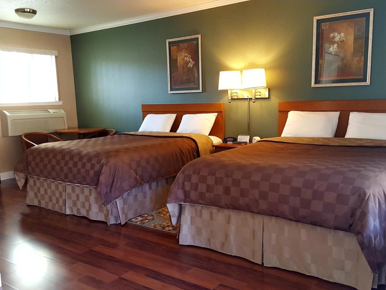 Maple Leaf Motel Shady Cove Eksteriør bilde